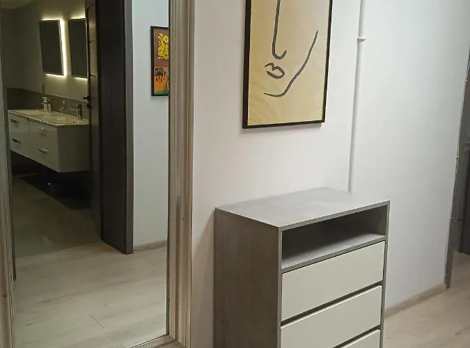 Wolska 80m2 - 7 People, 3 Apartament Wrocław