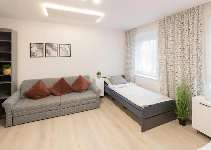 Wolska 80m2 - 7 People, 3 Apartament *