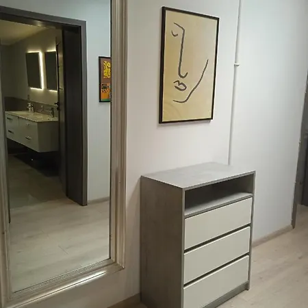 Wolska 80m2 - 7 People, 3 Apartmán Vratislav