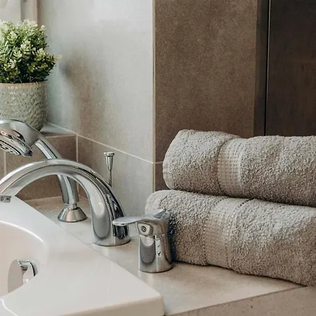 Wolska 80m2 - 7 People, 3 Apartmán